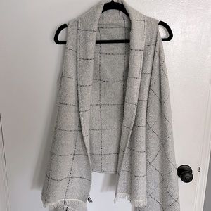 Express gray shawl! Very soft! Lightly used